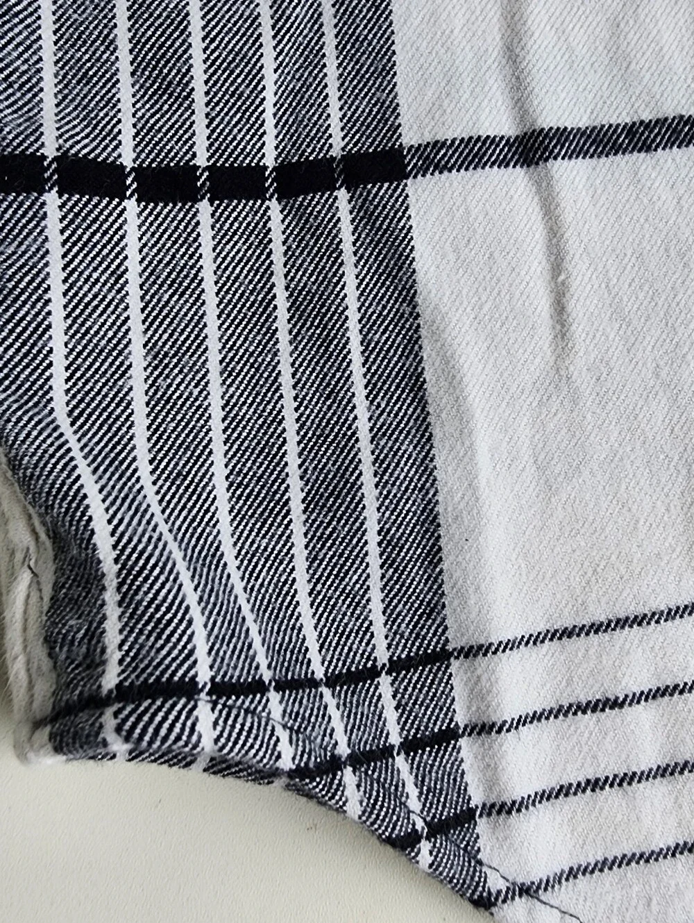 Banana Republic Soft Wash Flannel  Plaid White Black Shirt Mens Long Sleeve XL